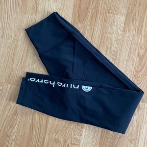 Pure Barre Lululemon Wunder Under